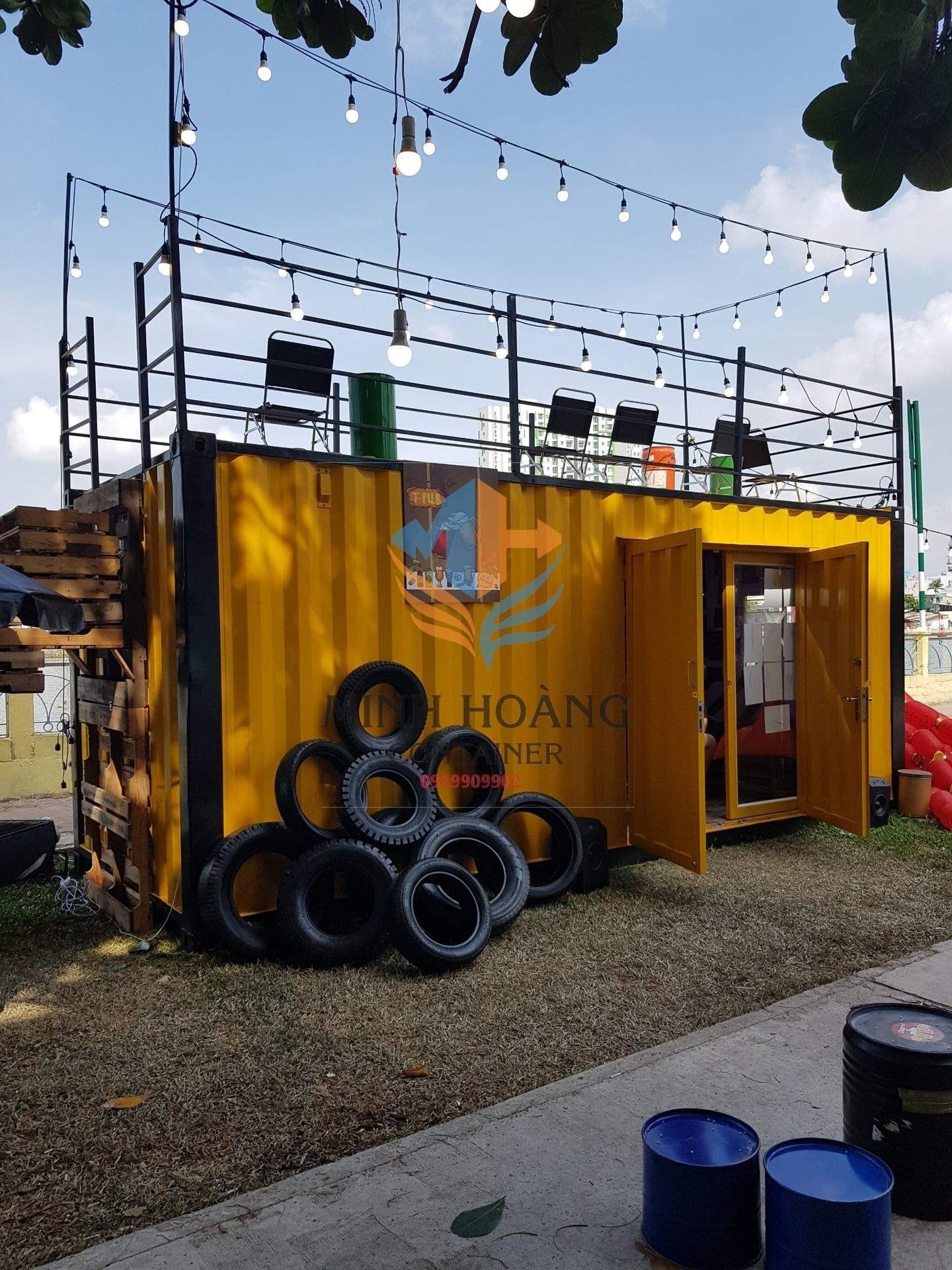 Container Cafe Phim Xin Chào PaPa
